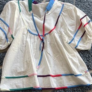 Like New!!! Colorful Women’s Shirt with Ribbon Accents